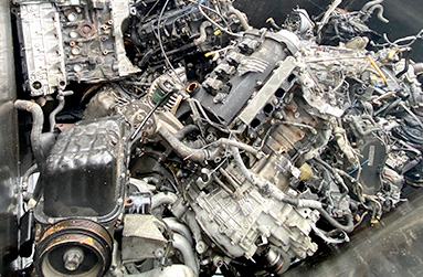 スクラップエンジン(白黒)